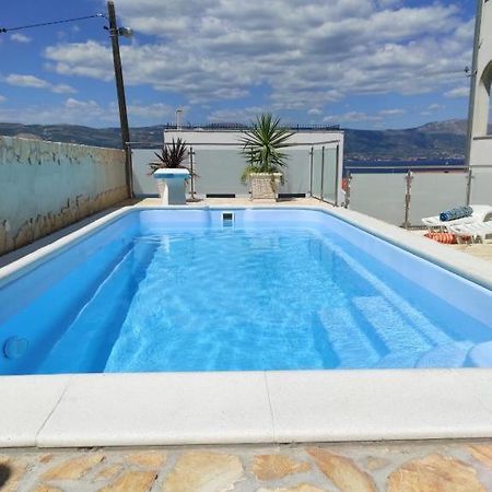 Apartments Sollis Трогир Екстериор снимка
