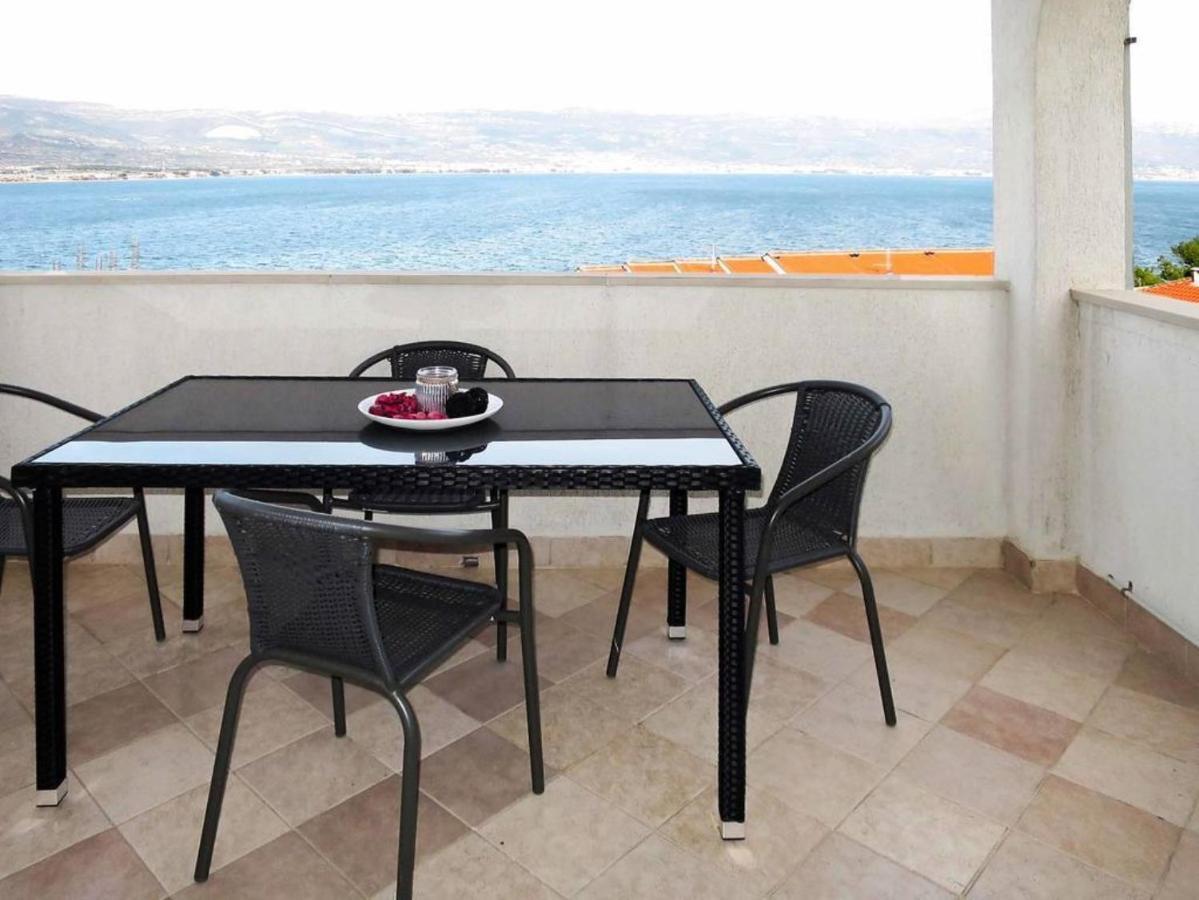 Apartments Sollis Трогир Стая снимка