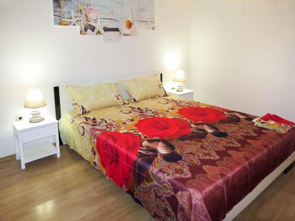 Apartments Sollis Трогир Екстериор снимка
