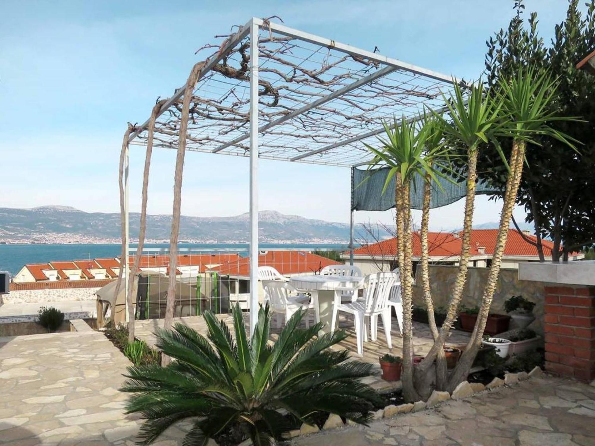 Apartments Sollis Трогир Стая снимка